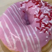 Donux Cafe | Strawberry/Strawberry Sprinkles