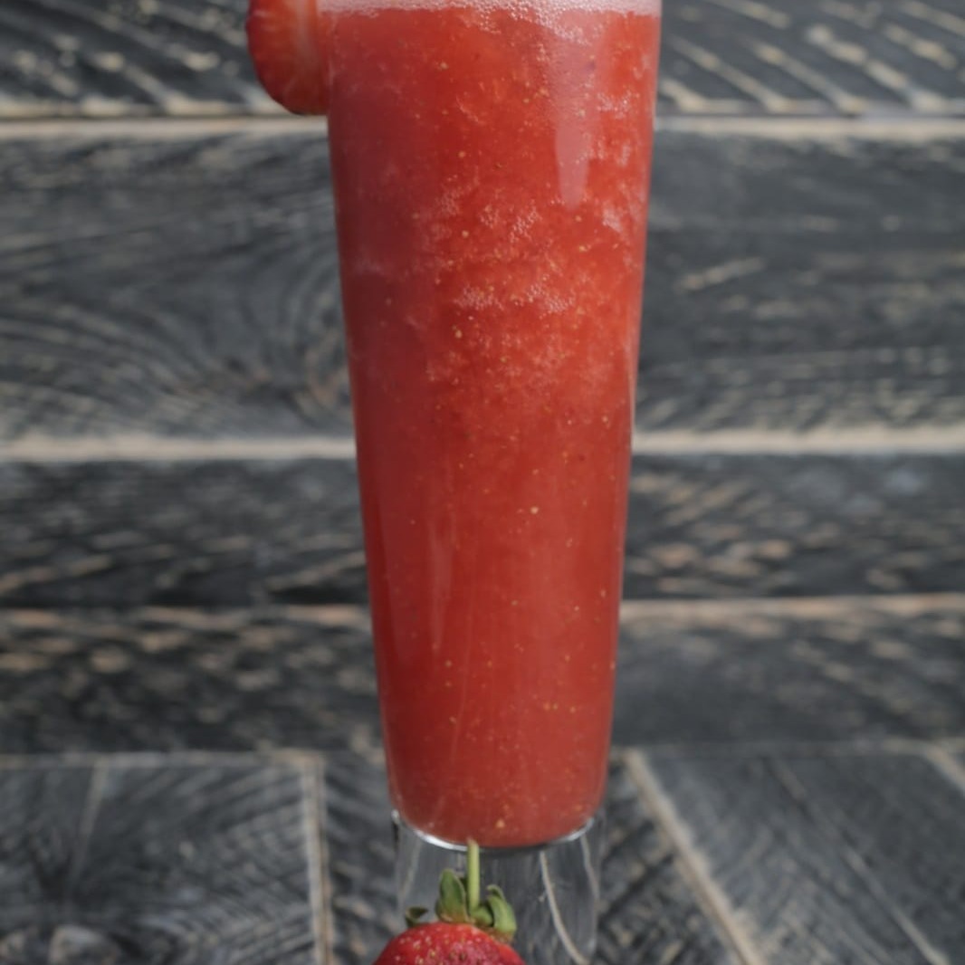 Le Notre Cafe | Strawberry Juice